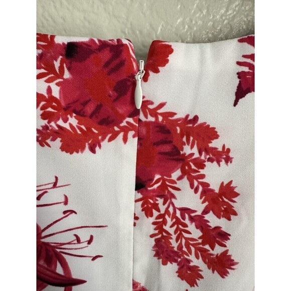 NEW Mario Serrani Italy Stretch Shift Dress Women's Size 4 Red Floral Sleeveless - Picture 6 of 7